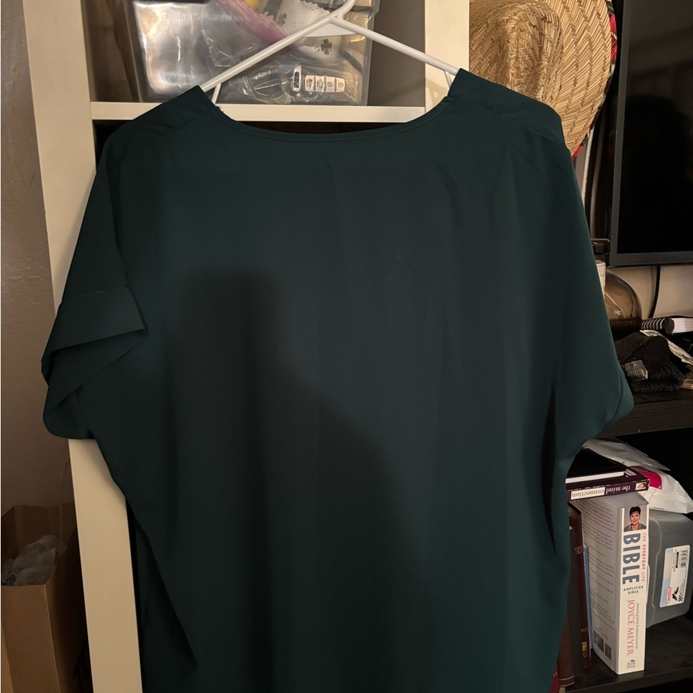 Elegant Green Women's Top